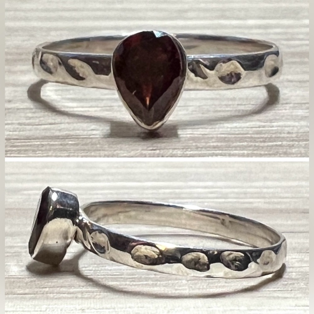 Vintage Hammered Texture Sterling Silver Teardrop Red Garnet Band Ring, Size 6.5